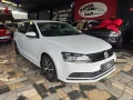Clique para ver mais detalhes sobre VOLKSWAGEN JETTA