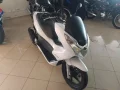Clique para ver mais detalhes sobre HONDA PCX