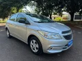 Clique para ver mais detalhes sobre CHEVROLET ONIX