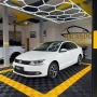 Clique para ver mais detalhes sobre VOLKSWAGEN JETTA