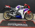 Clique para ver mais detalhes sobre HONDA CBR 1000RR