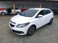 Clique para ver mais detalhes sobre CHEVROLET ONIX